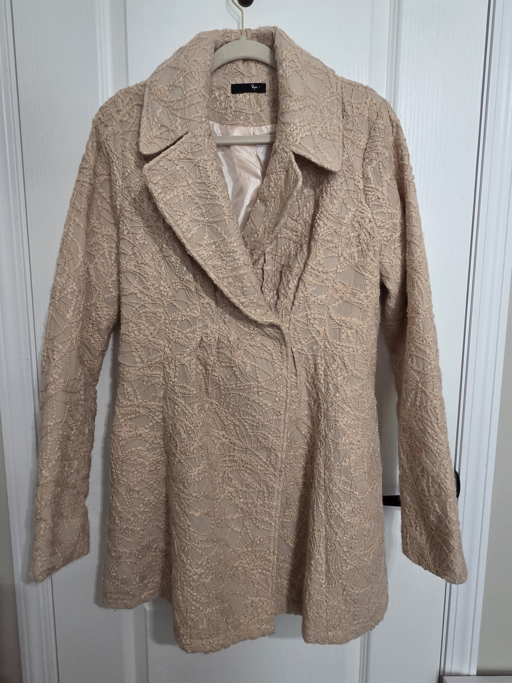Ryu Beige Textured Coat